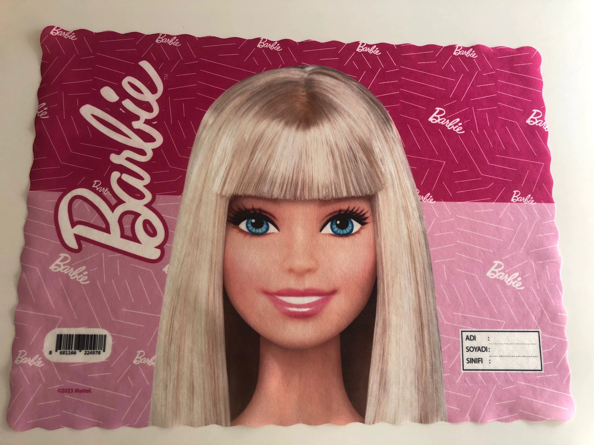 BARBİE BESLENME ÖRTÜSÜ